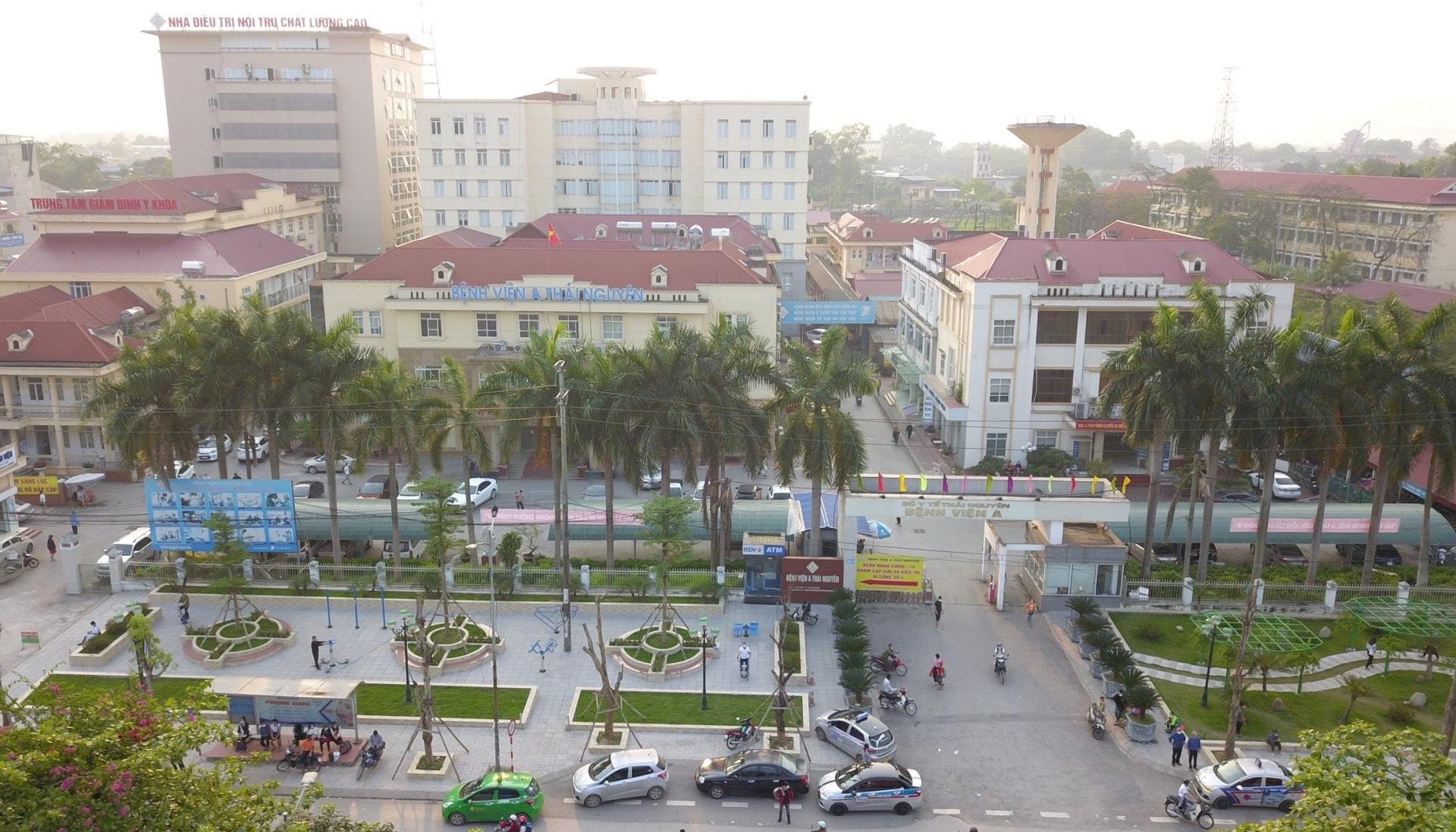 Hệ thống xử lý chất thải y tế hiện đại, đảm bảo an toàn và thân thiện với môi trường.